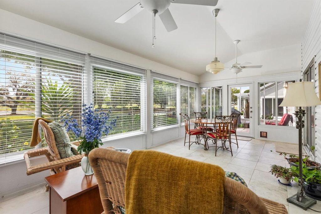 Image 12 of property listing at 711 AGUA WAY, Lady Lake, FL 32159