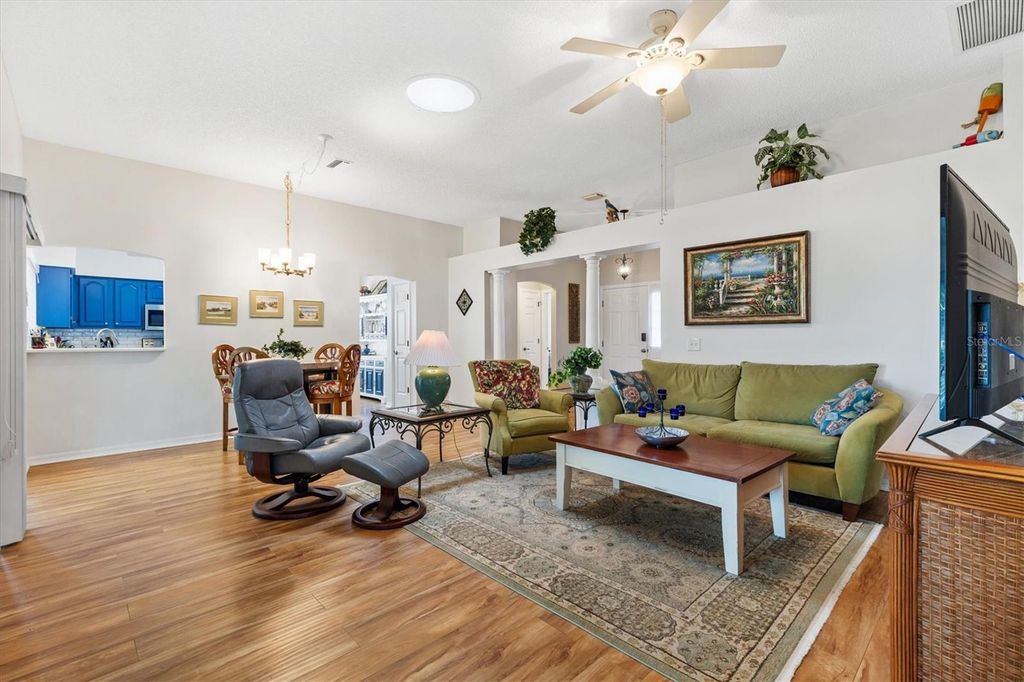 Image 4 of property listing at 711 AGUA WAY, Lady Lake, FL 32159