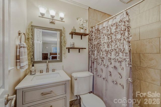 1315 Shady Bluff Drive, Charlotte, NC 28211