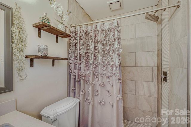 1315 Shady Bluff Drive, Charlotte, NC 28211