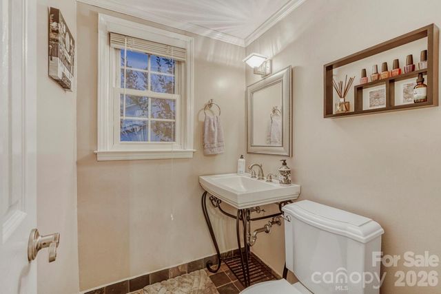 1315 Shady Bluff Drive, Charlotte, NC 28211