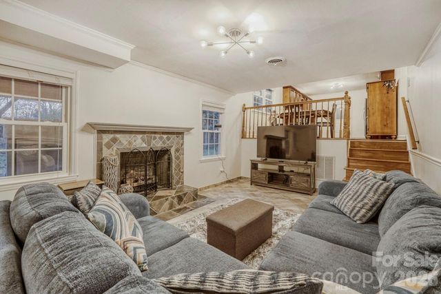 1315 Shady Bluff Drive, Charlotte, NC 28211