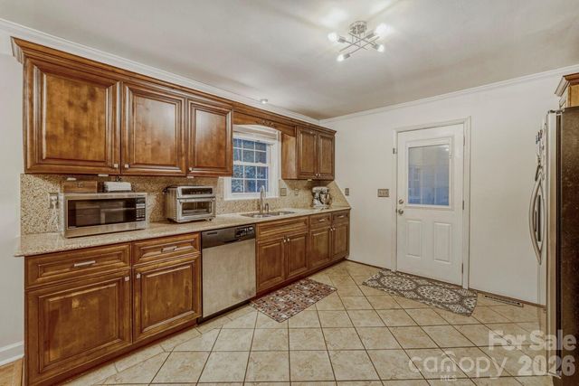 1315 Shady Bluff Drive, Charlotte, NC 28211