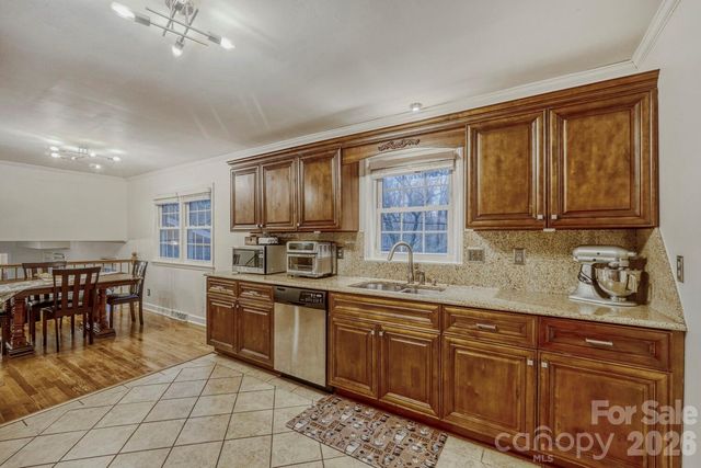 1315 Shady Bluff Drive, Charlotte, NC 28211