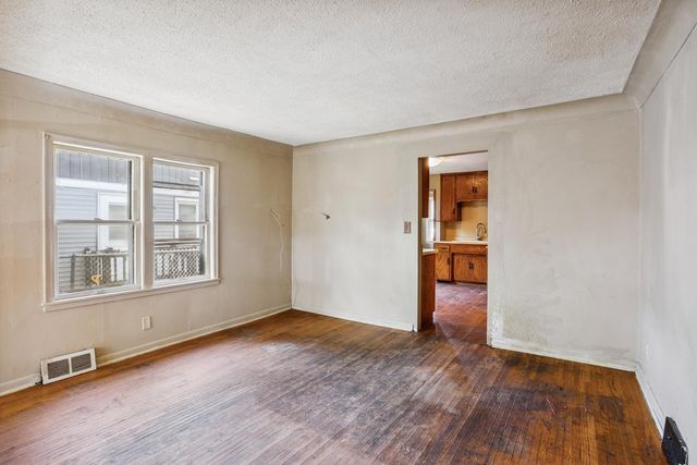 1589 Albemarle Street, Saint Paul, MN 55117