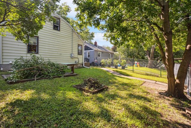 1589 Albemarle Street, Saint Paul, MN 55117