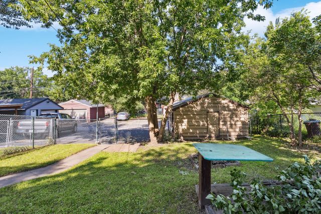 1589 Albemarle Street, Saint Paul, MN 55117