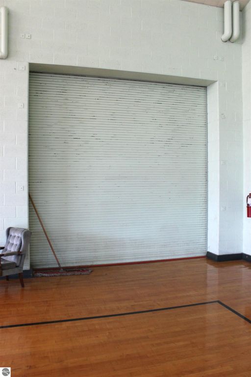 Image 12 of property listing at 610 S Cuyler Street, Cheboygan, MI 49721