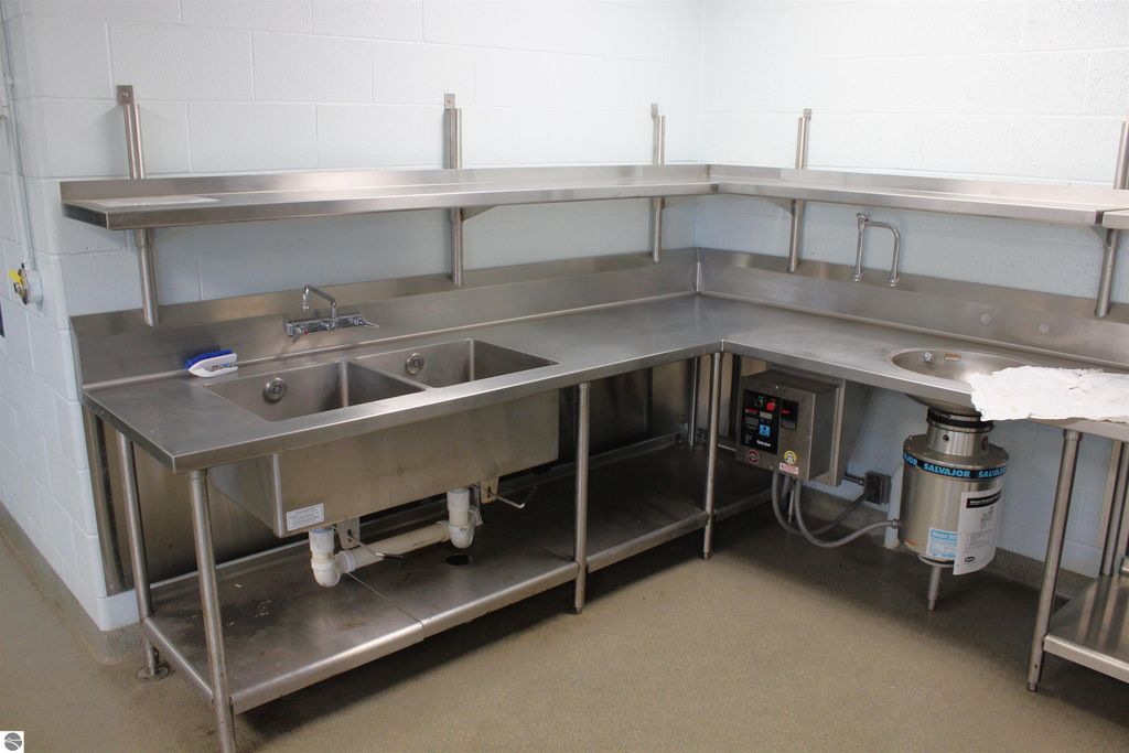 Image 16 of property listing at 610 S Cuyler Street, Cheboygan, MI 49721