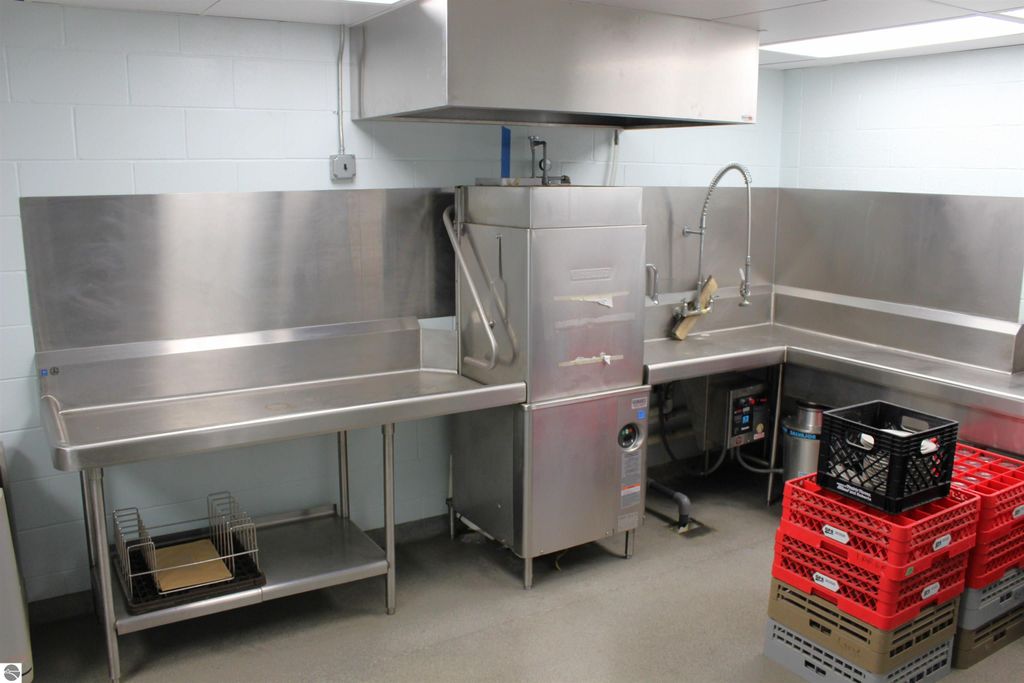 Image 18 of property listing at 610 S Cuyler Street, Cheboygan, MI 49721