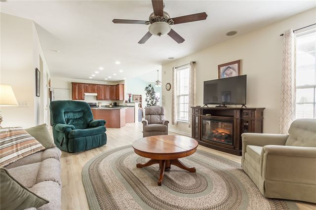 1447 Emma Lane, Farmington, NY 14425