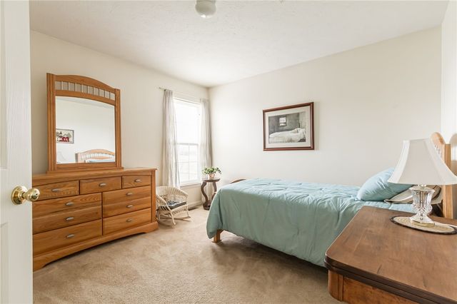 1447 Emma Lane, Farmington, NY 14425