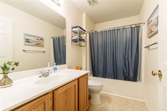 1447 Emma Lane, Farmington, NY 14425