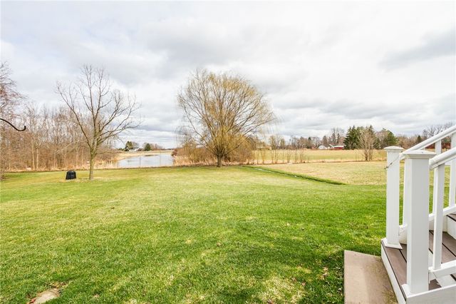 1447 Emma Lane, Farmington, NY 14425