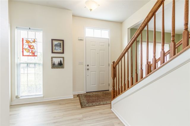 1447 Emma Lane, Farmington, NY 14425