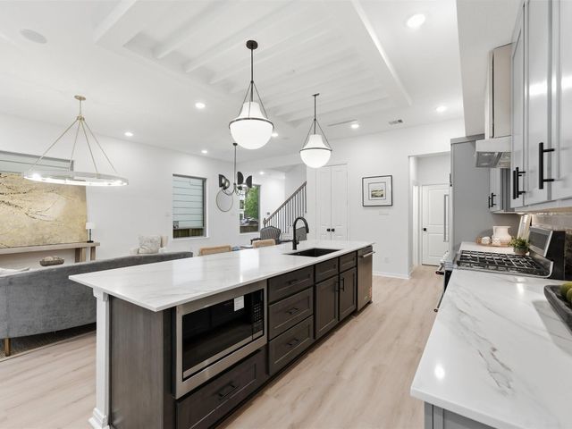 3510 Delhi Street, Houston, TX 77022