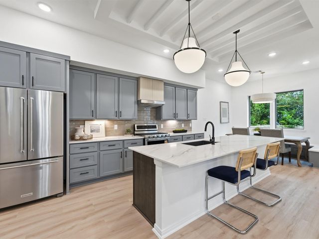 3510 Delhi Street, Houston, TX 77022