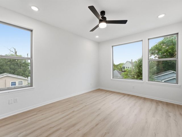 3510 Delhi Street, Houston, TX 77022