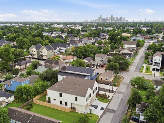3510 Delhi Street, Houston, TX 77022