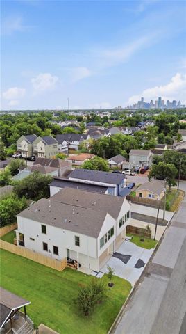 3510 Delhi Street, Houston, TX 77022