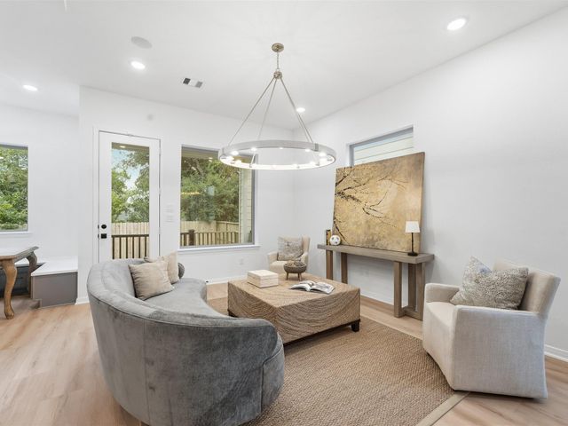 3510 Delhi Street, Houston, TX 77022