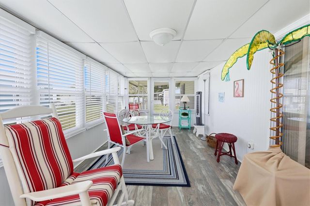 6710 36TH AVENUE E 127, Palmetto, FL 34221