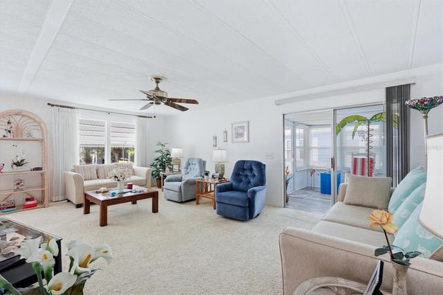 6710 36TH AVENUE E 127, Palmetto, FL 34221