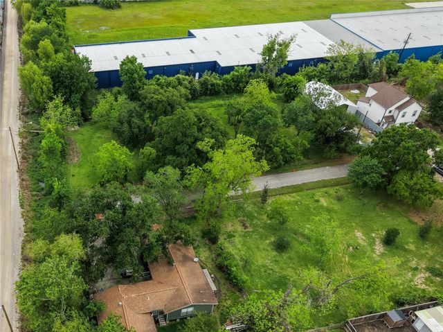 7702 King Street, Houston, TX 77028