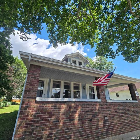 1218 S 3RD Street, Pekin, IL 61554