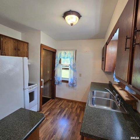 1218 S 3RD Street, Pekin, IL 61554