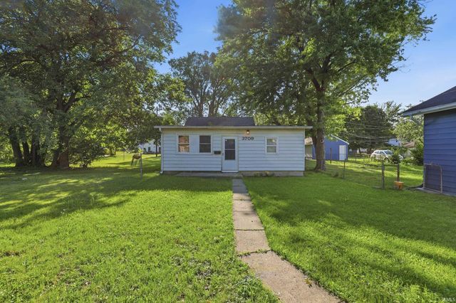 3709 South Park Drive, Fort Wayne, IN 46806