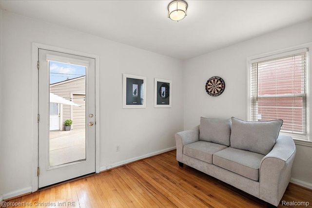 559 E Southlawn Boulevard, Birmingham, MI 48009