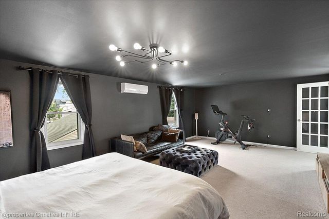 559 E Southlawn Boulevard, Birmingham, MI 48009