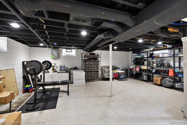 559 E Southlawn Boulevard, Birmingham, MI 48009