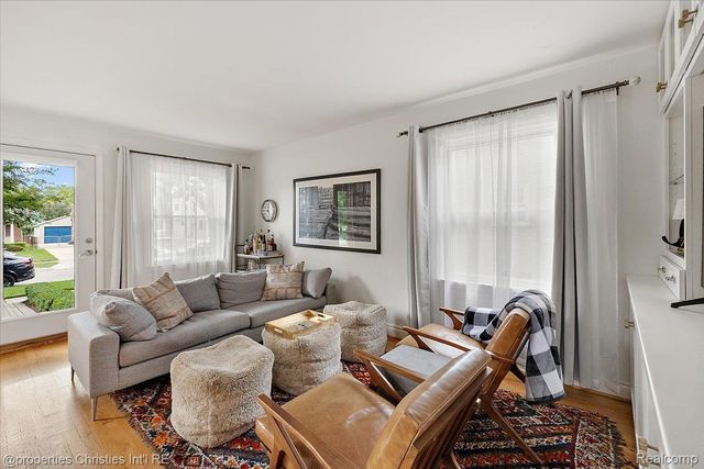 559 E Southlawn Boulevard, Birmingham, MI 48009