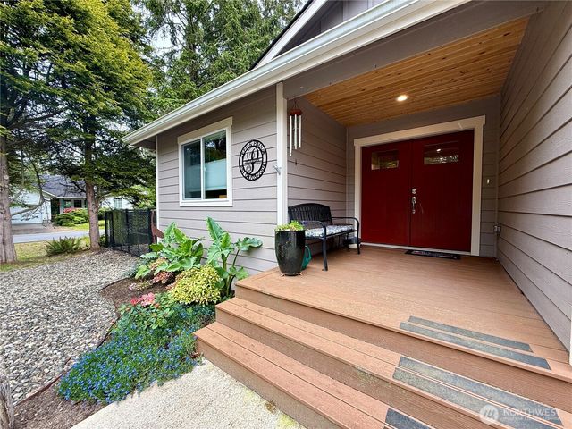 735 Dover Court SE, Ocean Shores, WA 98569