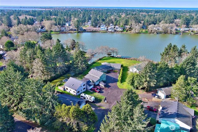 735 Dover Court SE, Ocean Shores, WA 98569