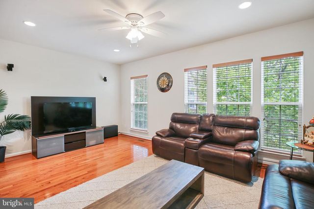 25501 AMBER GATE TER, Chantilly, VA 20152
