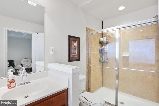 25501 AMBER GATE TER, Chantilly, VA 20152