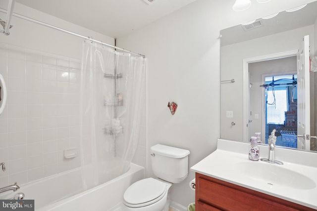 25501 AMBER GATE TER, Chantilly, VA 20152