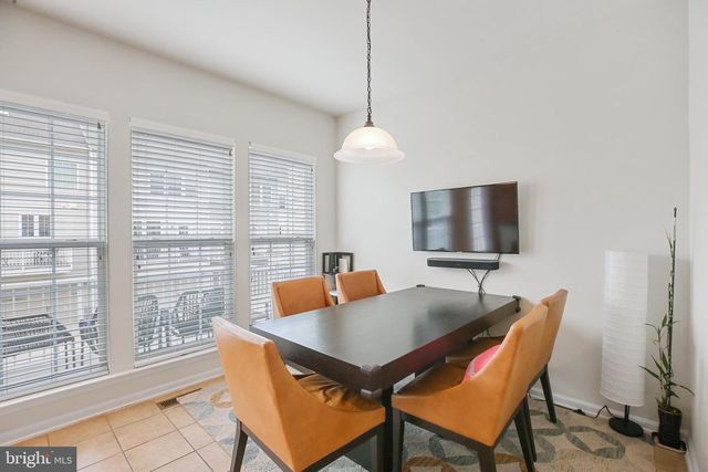 25501 AMBER GATE TER, Chantilly, VA 20152