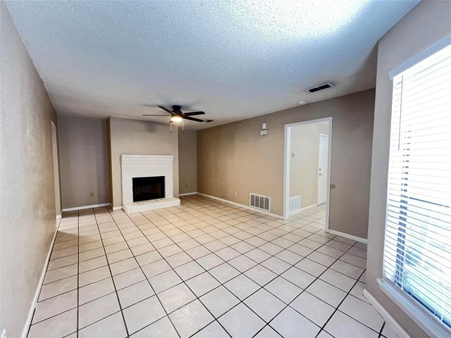 13355 Water Oak LN B, Austin, TX 78729