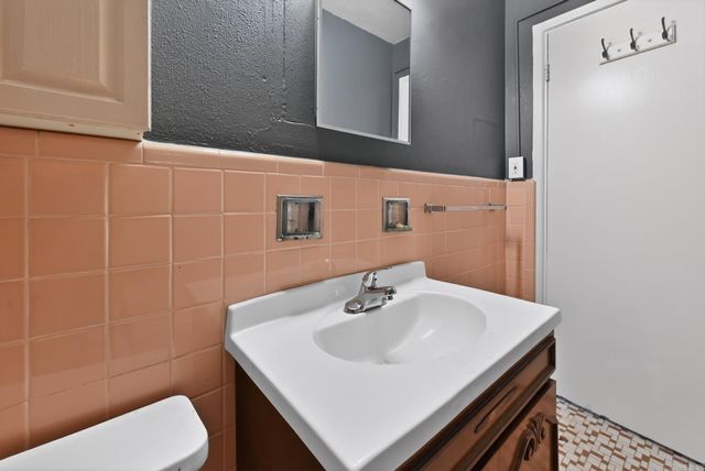 94 Broadmoor Drive, Little Rock, AR 72204