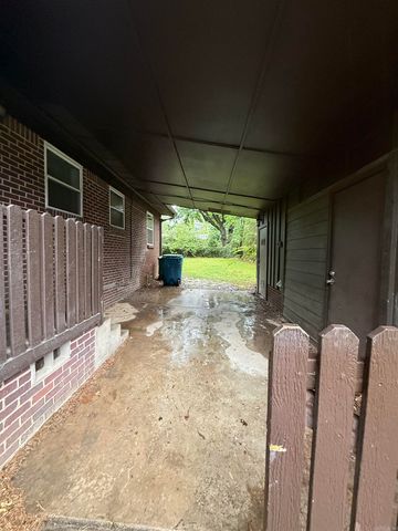 94 Broadmoor Drive, Little Rock, AR 72204