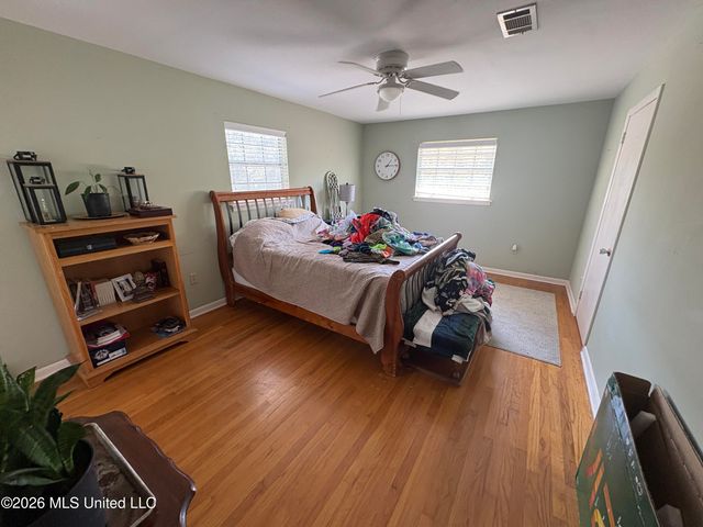 1419 E Second Street, Pass Christian, MS 39571