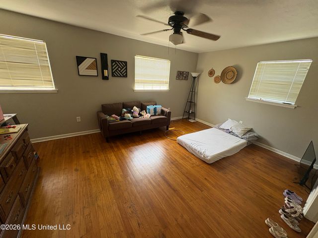 1419 E Second Street, Pass Christian, MS 39571