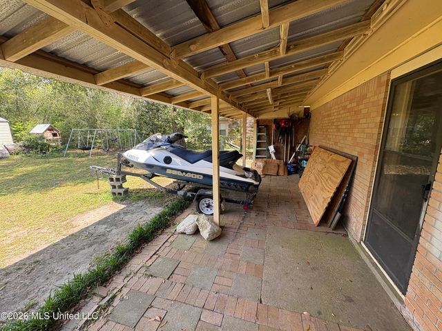 1419 E Second Street, Pass Christian, MS 39571