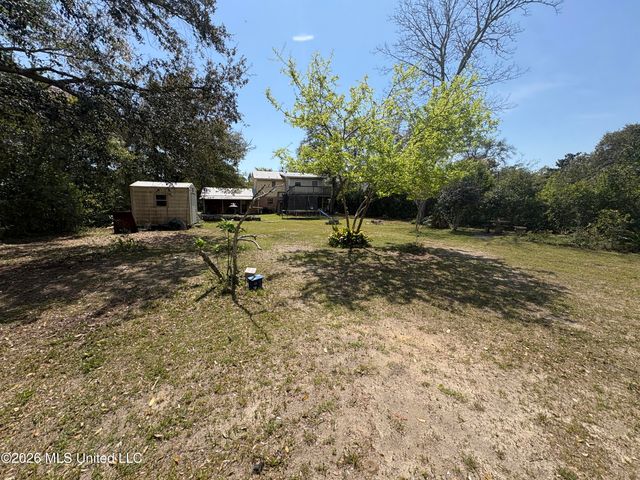 1419 E Second Street, Pass Christian, MS 39571