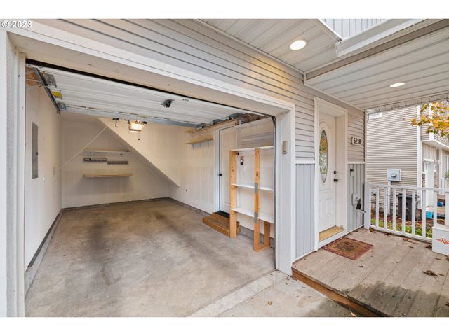 5218 Se TENINO Ct, Portland, OR 97206