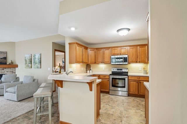 W241N5694 Birchwood LANE, Sussex, WI 53089
